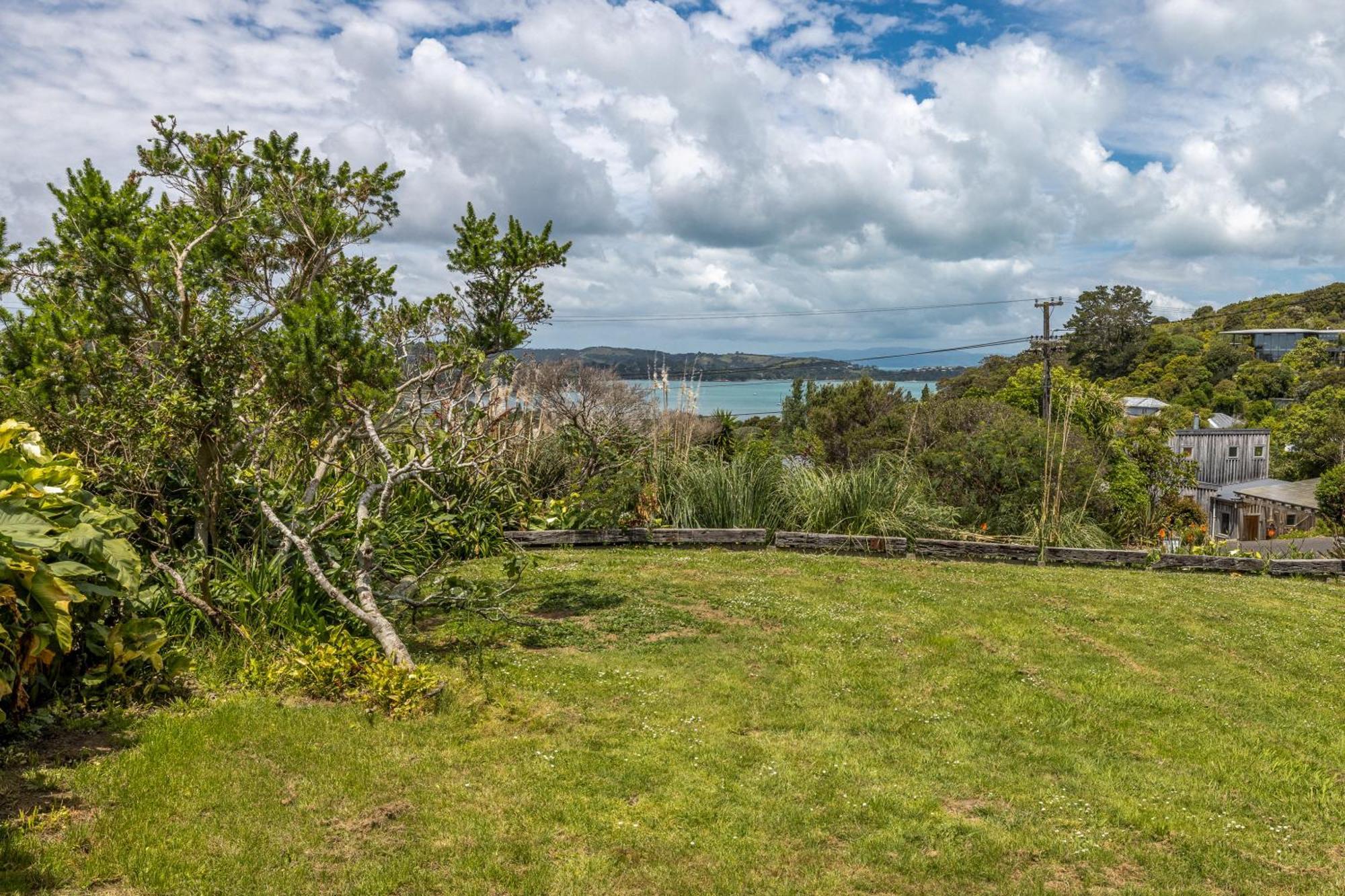 Church Bay Views - Stay Waiheke Oneroa Eksteriør billede